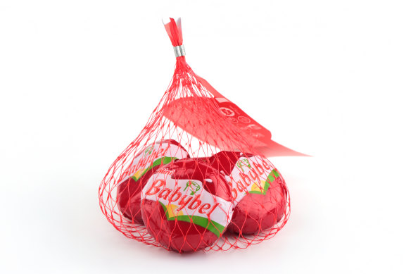 There is an art to finding tasty yet healthy low-carb snacks.