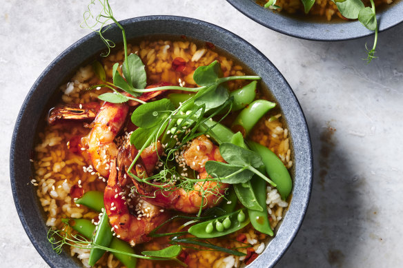 Cook the rice while you build the flavour in this Japanese prawn and rice soup. 