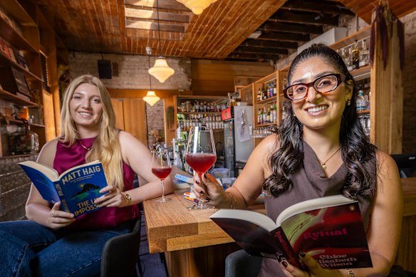 Sonja Rose (left) and Samara Sequeira of Reading Party Melbourne, which encourages more reading, less scrolling.