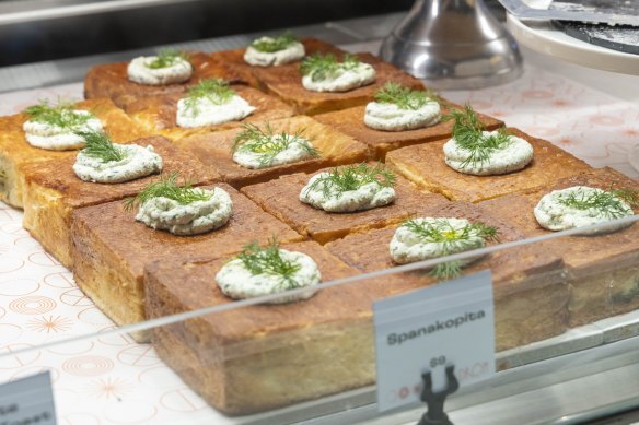 Spanakopita croissant cubes.