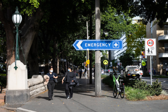 Ambulance ramping and delays in emergency department treatment contribute to the rising violence against hospital staff. 