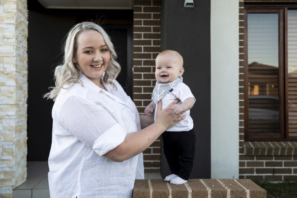 Jessica Mlozniak, 28, has had no trouble breastfeeding Cameron, 5 months, despite having a caesarean birth.