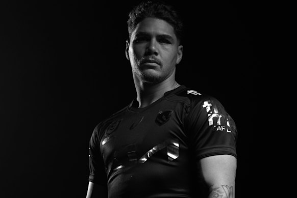Reece Walsh showcases the Broncos’ all black kit in support of mental health awareness and the Black Dog Institute.