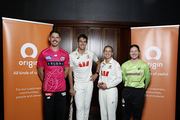 Ben Dwarshuis, Pat Cummins, Phoebe Litchfield and Hannah Darlington with CA’s new sponsor.