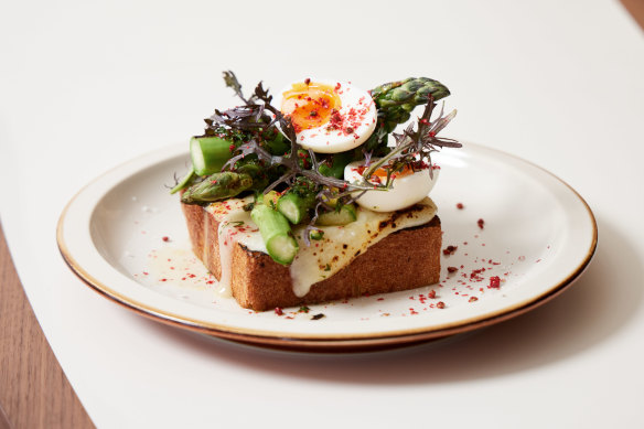 The tartine with la fontella, Raffa farm asparagus, pink pepper gremolata, golden beetroot and red elk.