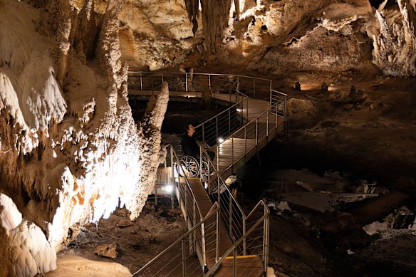 Mammoth Cave – one of a huge collection of caves in the region.