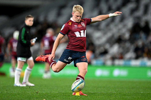 Tom Lynagh kicks at goal on Friday.