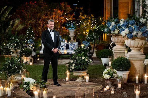 Barry “Bear” Myrden waits to greet his prospective partners in episode one of The Golden Bachelor. 