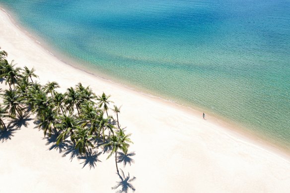 Seven-hundred metres of bone-white beach, exclusive to guests.