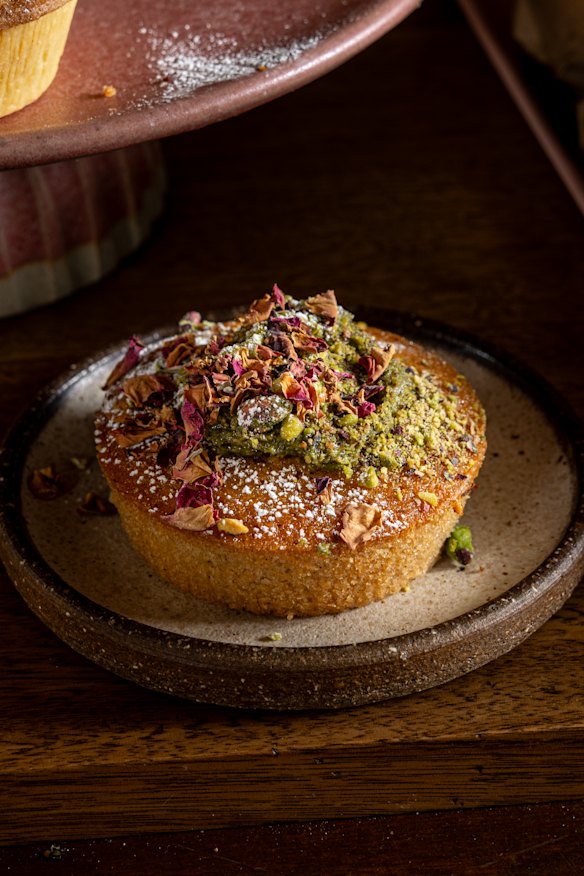 Persian love cake with pistachio praline. 