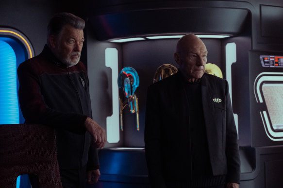 Riker (Jonathan Frakes) and Picard (Patrick Stewart) in Star Trek: Picard.