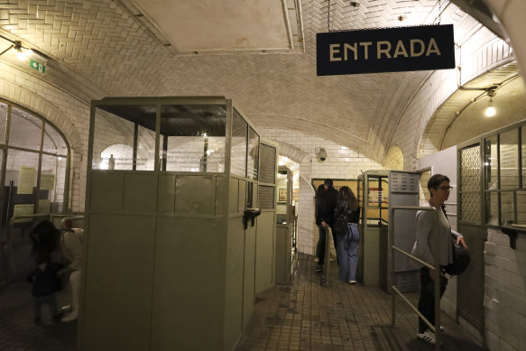 Chamberi ghost station.