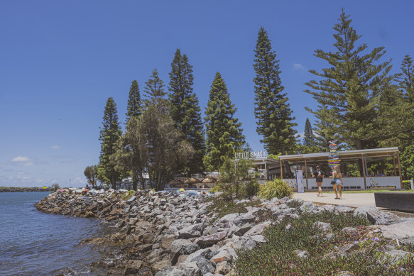 Sundowners at the Little Shack overlooking the Hastings River.