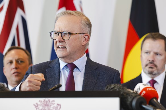 Prime Minister Anthony Albanese, flanked by Queensland Premier Steven Miles (left) and Science Minister Ed Husic announcing the deal in April.