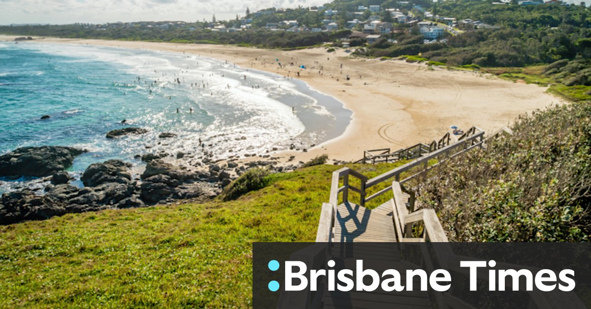 Port Macquarie shark attack: Man, 44, in hospital - Vimarsana News
