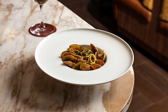 Spaghetti vongole at Rovollo, Martin Place.