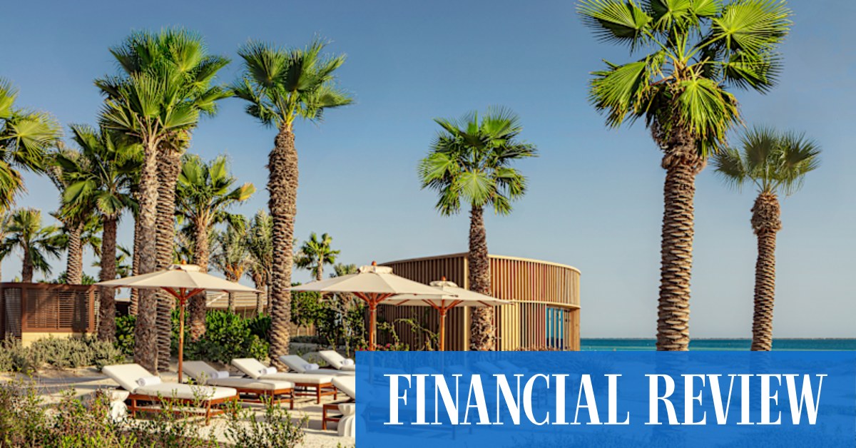 5 reasons to linger longer on a Middle East layover