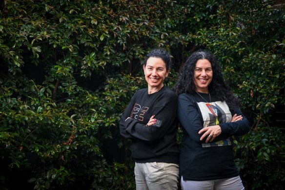 Twins Demi and Voula Papadoiliopoulos had their last period on the same day.