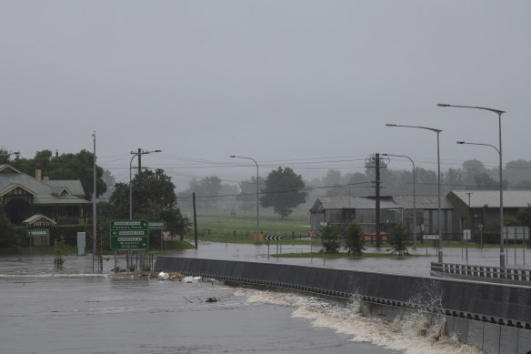 The Windsor Bridge on the Hawkesbury River. 