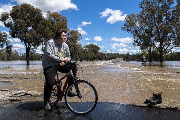 Year 10 Gooloogong student Tully Niven, 16, has barely been to school in term four due to flooding.