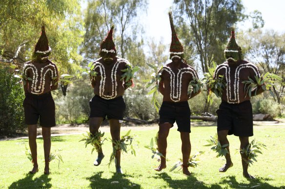A ceremony was held at The Museum of Central Australia for the return of Arrernte, Warlpiri and Warumungu cultural heritage material.