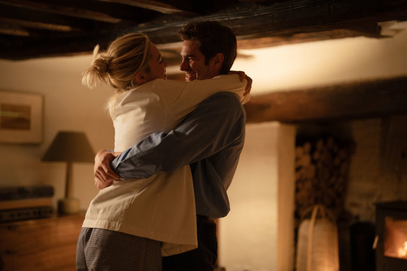 Florence Pugh and Andrew Garfield in We Live in Time.