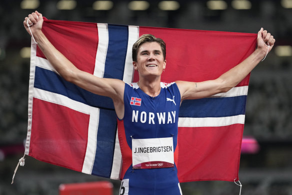 Jakob Ingebrigtsen celebrates after winning the Olympic gold medal in the 1500m in Tokyo.