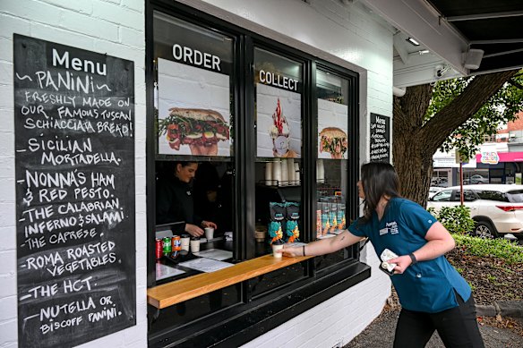 O quiosque está localizado perto da estação de Heidelberg.