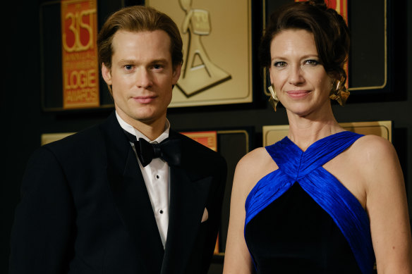 Dale Jennings (Sam Reid) and  Helen Norville (Anna Torv) at the 31st Logies Awards in The Newsreader. 