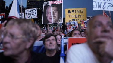People protest against Israeli Prime Minister Benjamin Netanyahu’s government and call for the release of hostages in Tel Aviv this weekend.