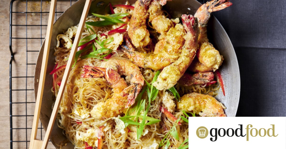15-minute Singapore-style noodles with crispy prawns