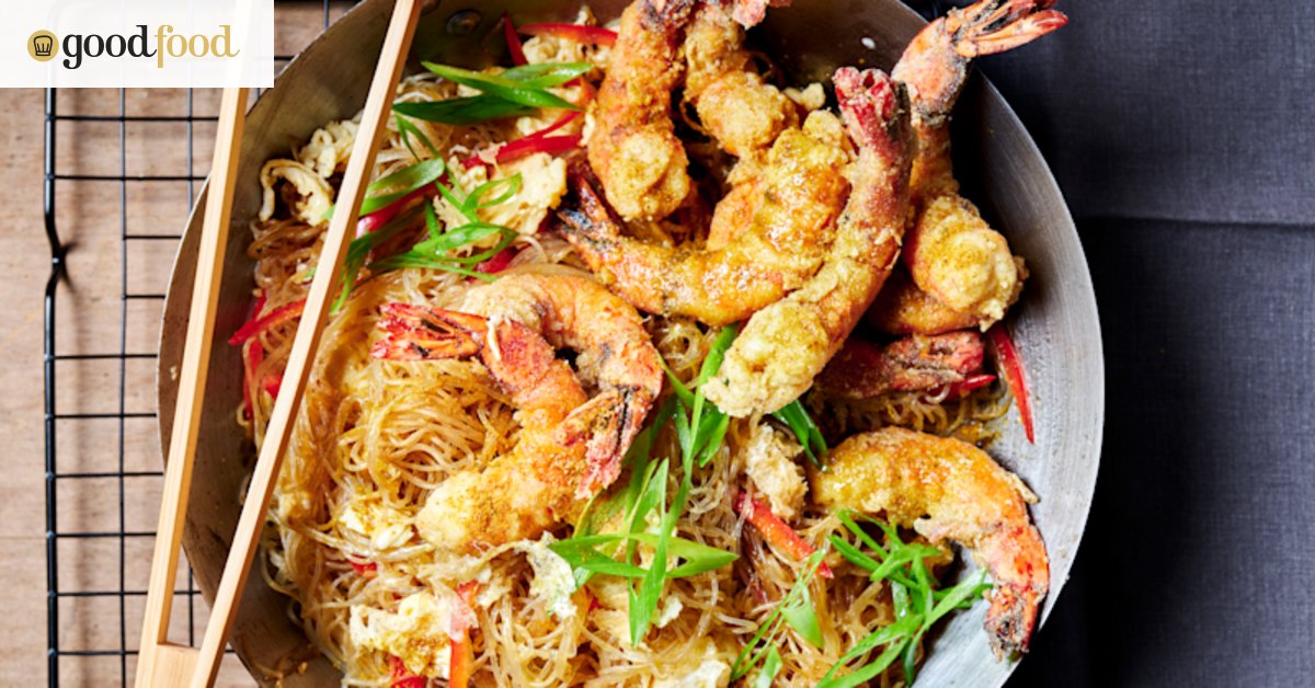 15-minute Singapore-style noodles with crispy prawns
