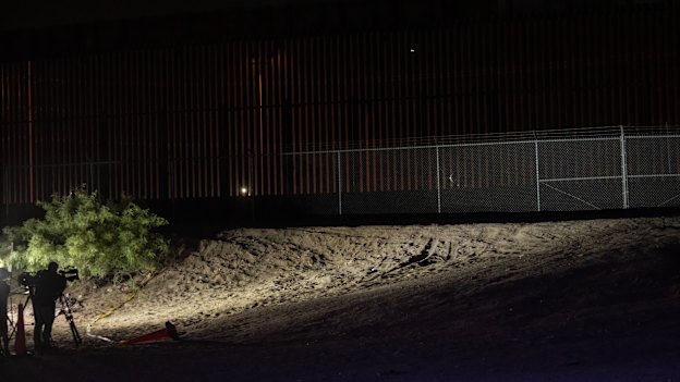 A portion of the border wall in Texas remains calm shortly after Title 42 expired.