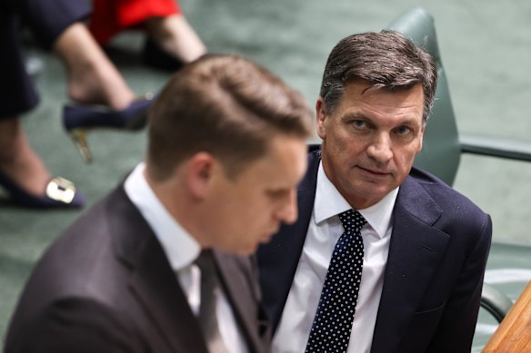 Opposition Leader Angus Taylor watches Liberal frontbencher Andrew Hastie, a potential future leadership contender, in parliament on Wednesday. 