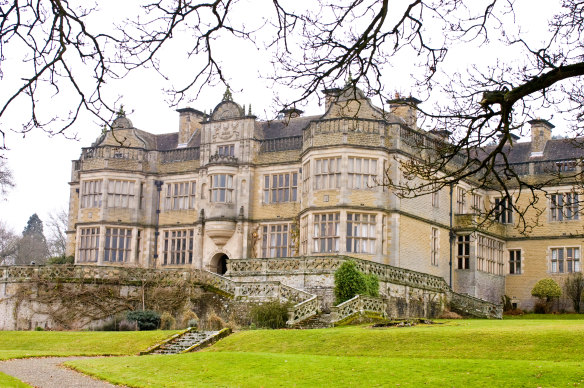 Stokesay Court, in Ludlow, Shropshire, is where the movie Atonement was filmed.