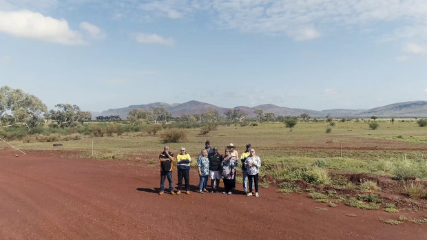 East Guruma traditional owners near the site. 