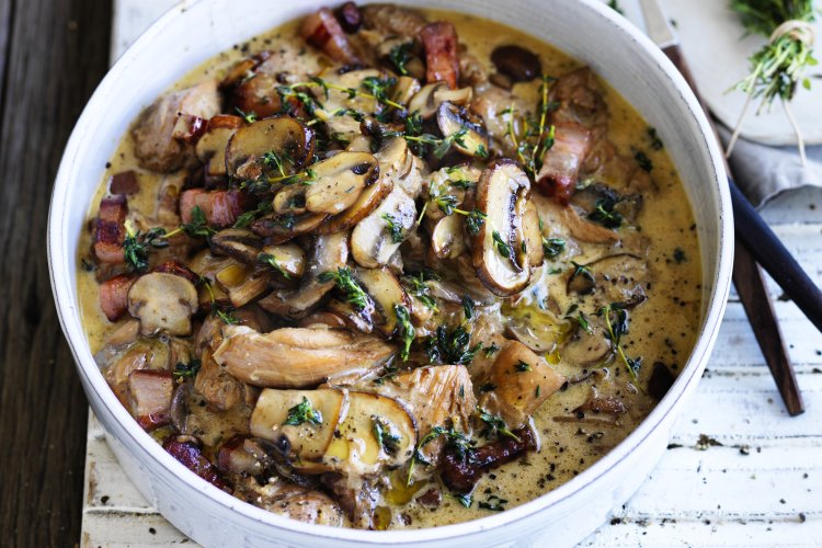 Chicken braised with mushroom and thyme.