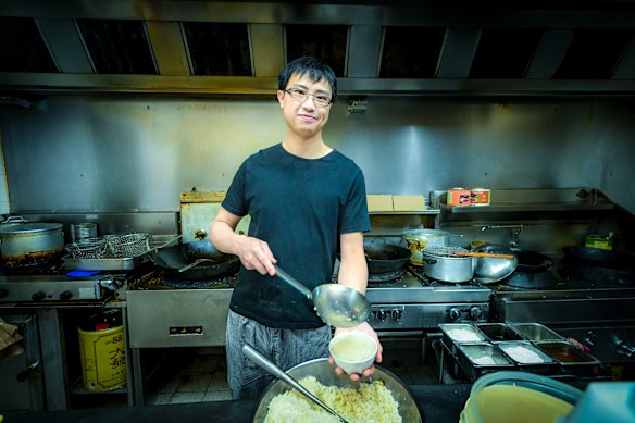 Chef Addy Fooyh at Toishan Chinese restaurant Bendigo.