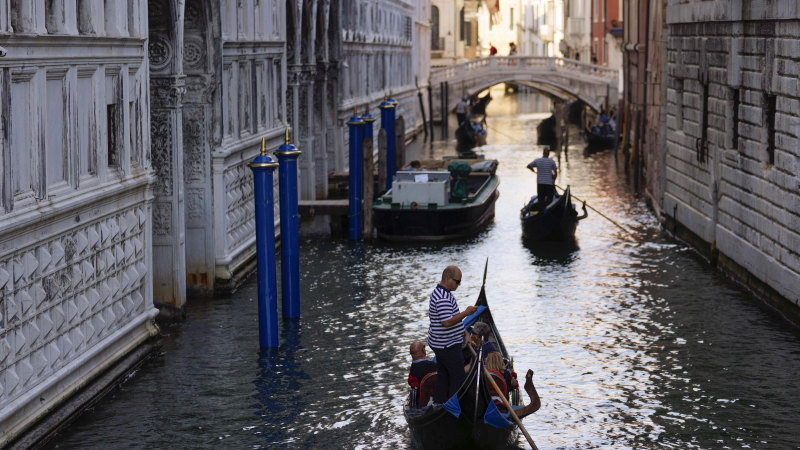 Venedik'e günübirlik turistler için yeni ücret