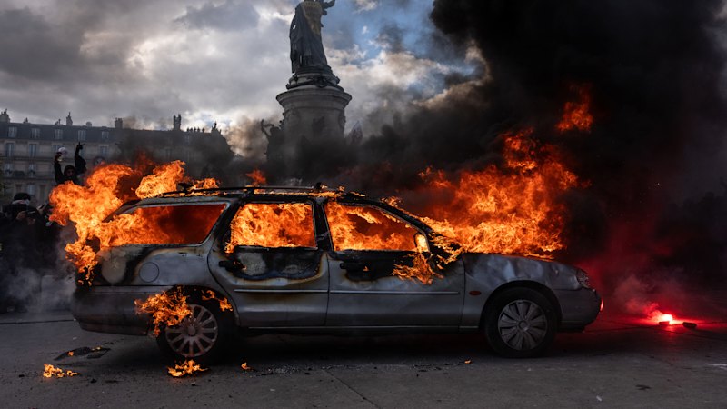 Australia news LIVE: Greens senator claims rumours weaponised against him, denies being on leave from party; Riots, looting in France as more than half a million protsters take to streets