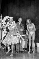 Bjelke-Petersen on stage in Melbourne at the launch of the Queensland Holiday Fair in February 1981
