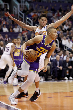Dante Exum, front, during a game in Phoenix on March 13. 