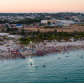 More than 1500 swimmers took part in Saturday’s Euroz Hartleys Port to Pub swim.