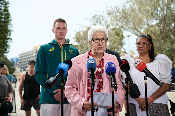 Australian Olympic legend Dawn Fraser and Nova Peris (right) speak at a gathering of families of the Bondi terror attack victims on Sunday.
