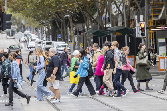 About 116,000 workers gained jobs in February, Australian Bureau of Statistics figures show.