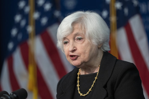  Treasury Secretary Janet Yellen s said last week that it would be a mistake for the US to try to decouple from China and even urged a deepening of their economic ties.