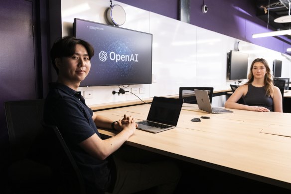 UNSW students Matthew Kuk and Gemma Ahearne have found benefits in using AI to enhance their study. 