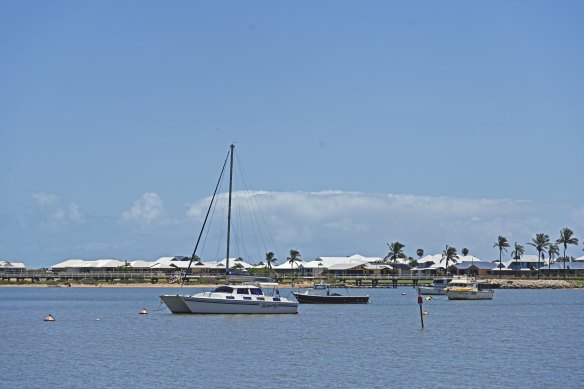 Boats at the fascine in Carnarvon.