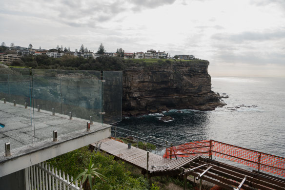 An unfinished section of the Clifftop Walkway at Diamond Bay in Vaucluse.