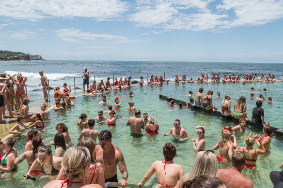 The true spirit of Christmas, at the beach